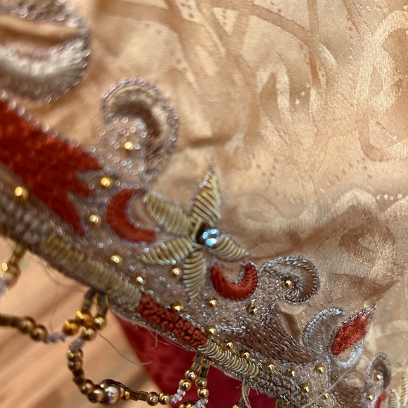 Antique Indian Silk dupattā, (Stole or Shawl) 90" x 45" - Picture 3 of 8